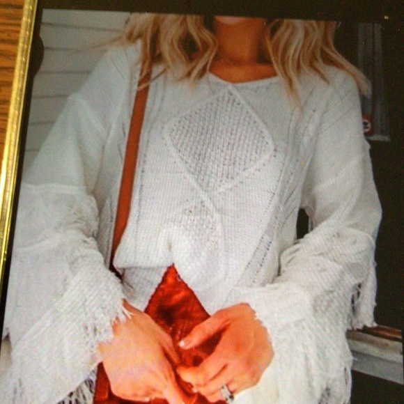 3xHP💝Ivory Boho vneck fringed sweater sz small - Picture 3 of 4
